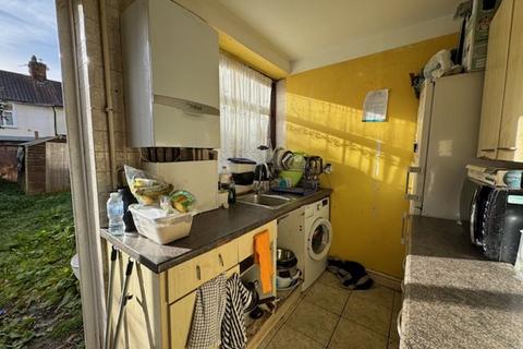38 Walter Walk, Edgware, HA8 9ES
