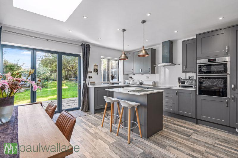 Kitchen / Dining...