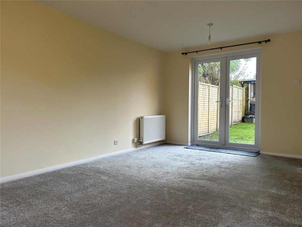 Churchill Way, Taunton, TA1 2 bed end of terrace house £995 pcm (£230 pw)