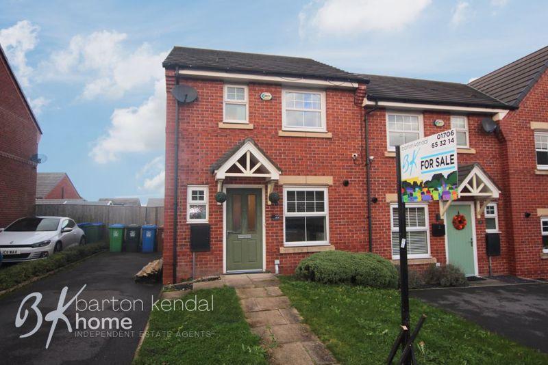 Dairy House Close, Burnedge, Rochdale OL16 4GB 3 bed semidetached