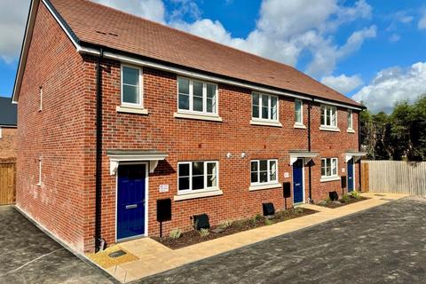 5 Dreadnaught Drive, Gloucester, GL1 5RA