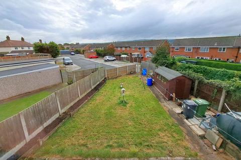 3 bedroom semi-detached house for sale - Bron Y Waun, Chirk
