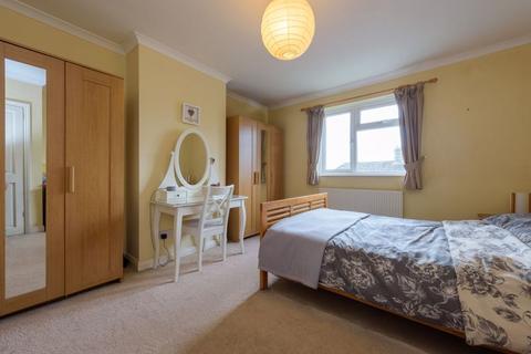 12 Downavon, Bradford-on-avon, BA15 1JH