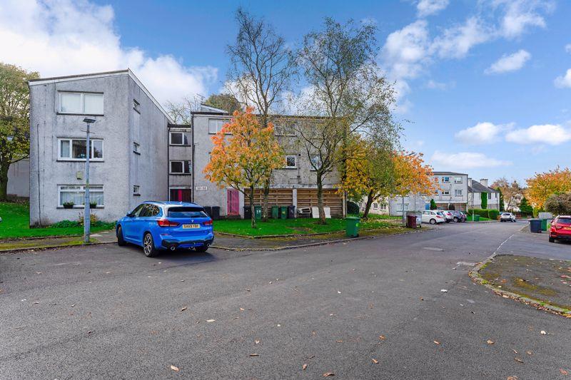 Kirkton Place, The Village, East Kilbride 1 bed flat £64,000