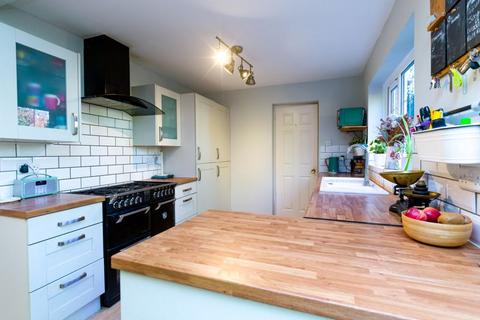 16 Botfield Close, Telford, TF3 2LY