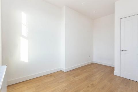 1 bedroom flat to rent - Bromley Road, Catford, London