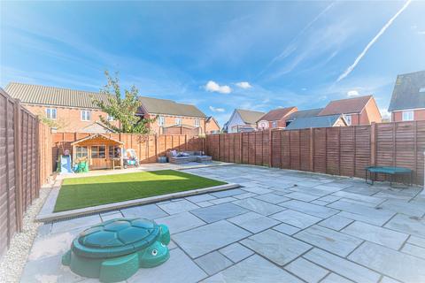 4 bedroom semi-detached house for sale - Brick Road, Great Wakering, Essex, SS3