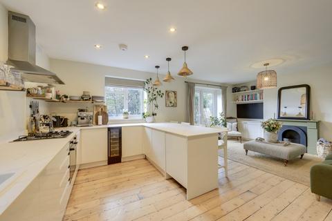 54a Manor Park, London, SE13 5RL