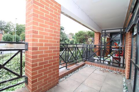 Flat 4, The Knoll, 14 Shortlands Road, Bromley, BR2 0JD