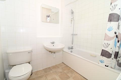 Flat 4, The Knoll, 14 Shortlands Road, Bromley, BR2 0JD
