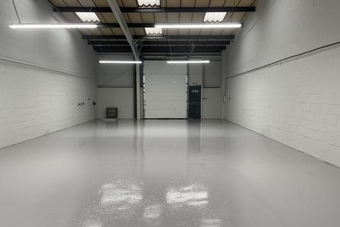 Warehouse to rent - Milton Keynes MK11