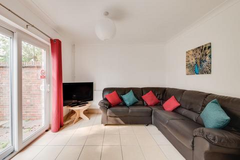 4 bedroom house to rent - Essex Road, Canterbury