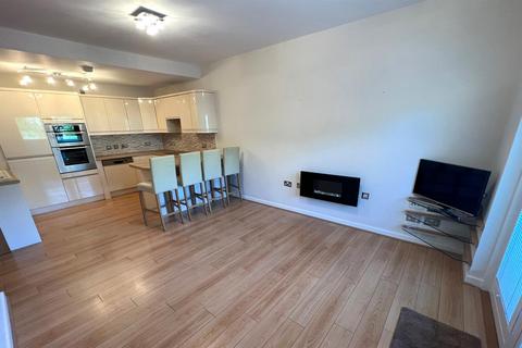 2 bedroom retirement property for sale - Mariner Court, Lamberts Road, Marina, Swansea