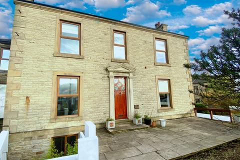 4 bedroom link detached house for sale, Oxford Road, Gomersal, Cleckheaton, BD19