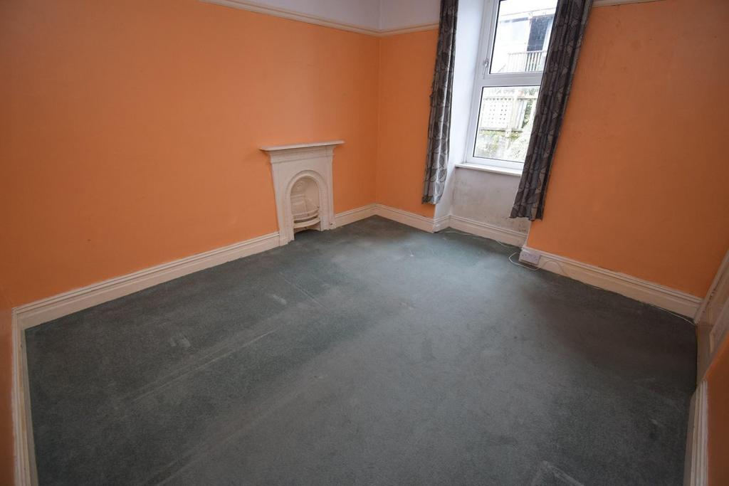 Bedroom 2.JPG