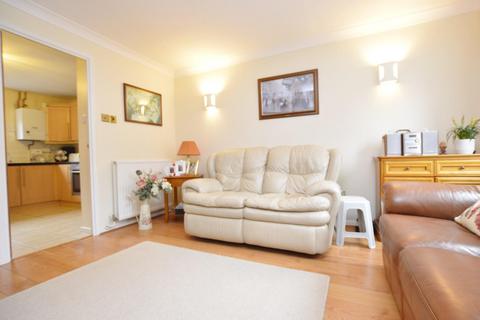 73 Turnstone Close, London, E13 0HW