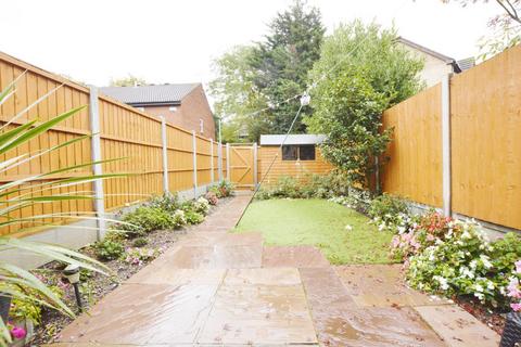 73 Turnstone Close, London, E13 0HW