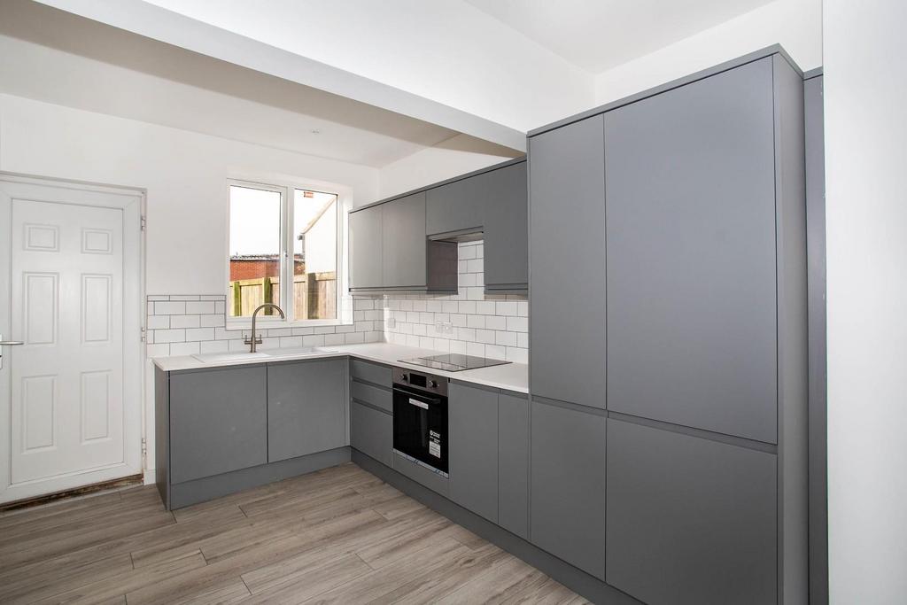 Birstwith Road, Harrogate, HG1 4TQ 3 bed house for sale £330,000