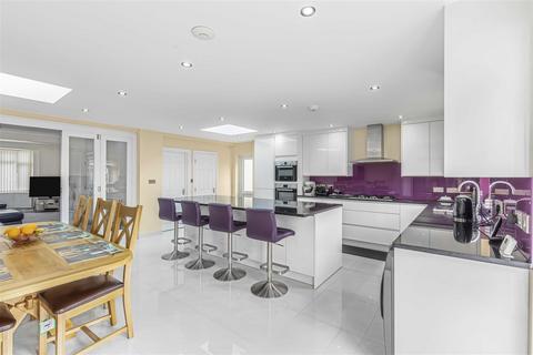 10 Sutton Road, Hounslow, TW5 0PF