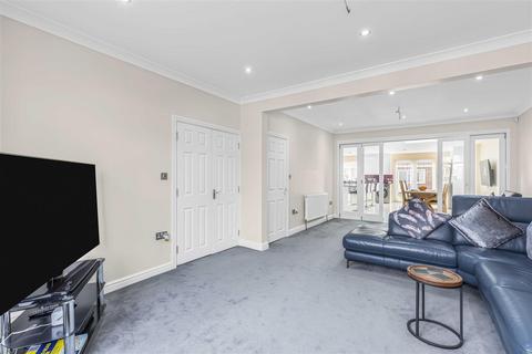 10 Sutton Road, Hounslow, TW5 0PF