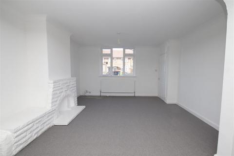 3 bedroom end of terrace house to rent, Thornaby Gardens, Edmonton, N18