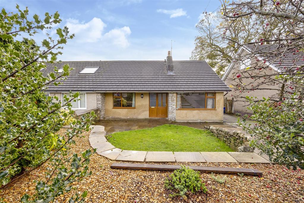 15 Fairgarth Drive