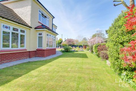6 bedroom detached house for sale, Albany Gardens West, Clacton-On-Sea CO15
