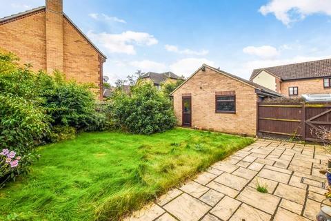6 Old School Close, Caversfield, Bicester, OX27 8TW