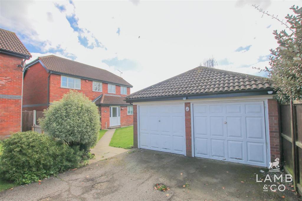 Grasmere Gardens, Kirby Cross CO13 4 bed detached house for sale £385,000