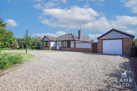 4 bedroom detached bungalow for sale, New Thorpe Avenue, Clacton-On-Sea CO16