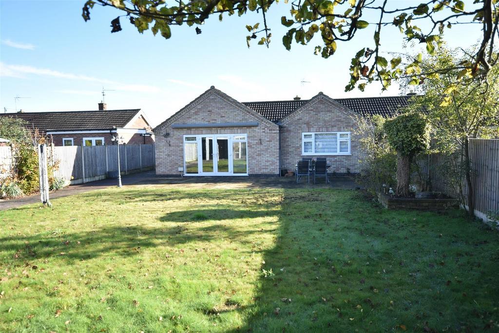 Macaulay Drive, Balderton, Newark 2 bed semidetached bungalow for sale