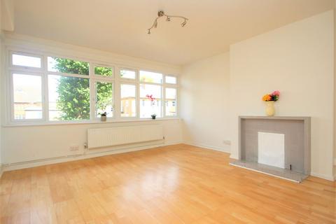 3 bedroom flat to rent, Tenby Road, Walthamstow