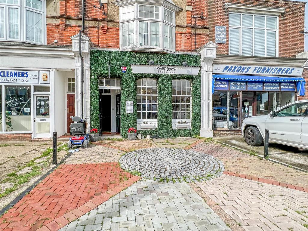 Old Road, FrintonOnSea CO13 Property £20,000