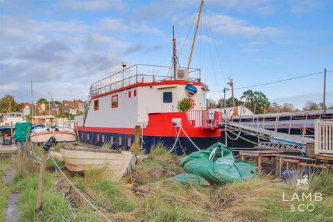2 bedroom houseboat for sale, Mill Street, St. Osyth CO16
