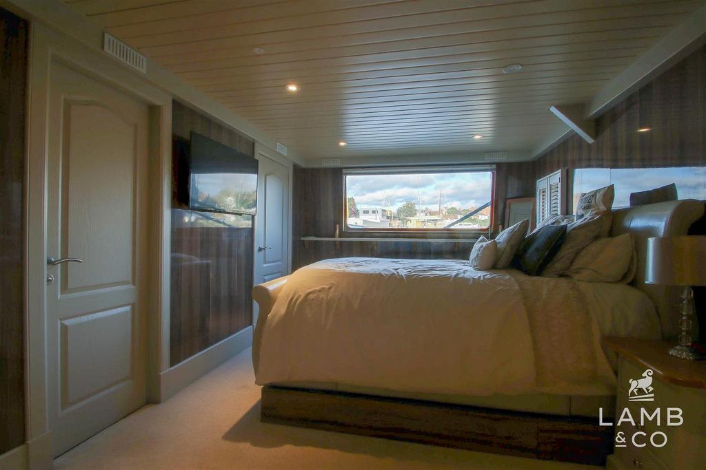 Master bedroom: