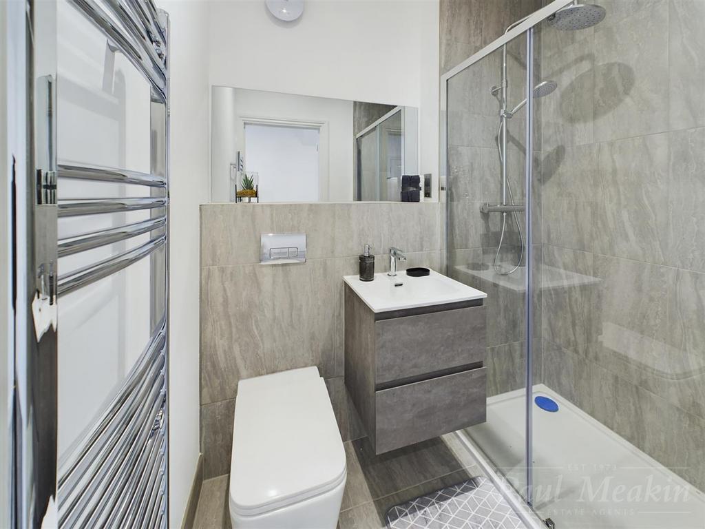 Ensuite