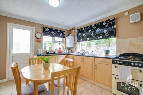 3 bedroom detached house for sale, Rush Green Road, Clacton-On-Sea CO16