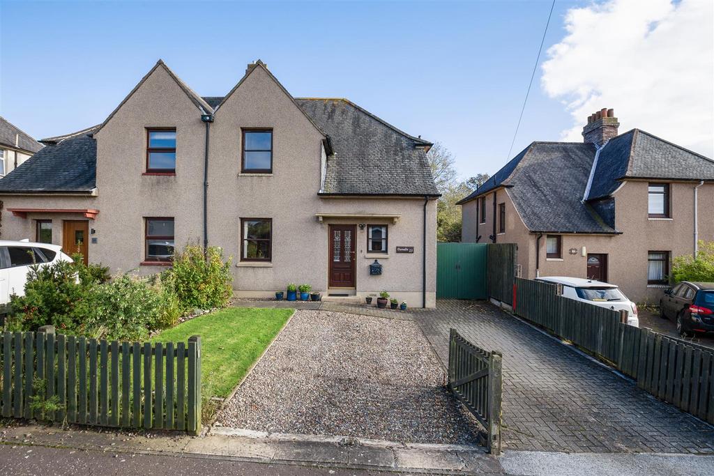 13 Cromwell Road, Rosyth, KY11 2LD 3 bed house for sale £215,000
