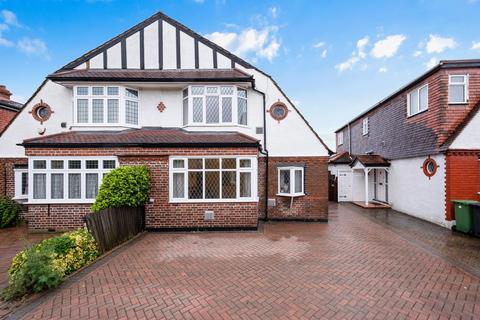 99 Ewell By Pass, Epsom, KT17 2PY