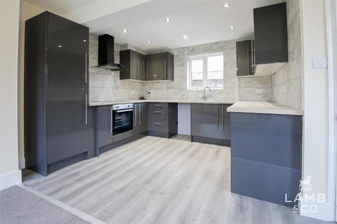 15 Avondale Road, Clacton-on-sea, CO15 6ER