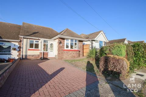 2 bedroom semi-detached bungalow for sale - Merrilees Crescent, Holland-on-Sea CO15
