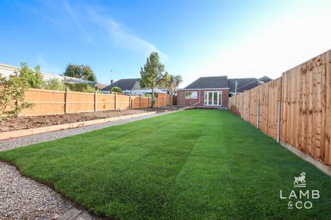 2 bedroom semi-detached bungalow for sale, Merrilees Crescent, Holland-on-Sea CO15