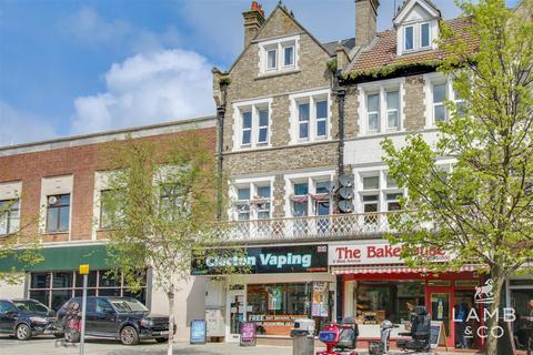 2 bedroom flat for sale, West Avenue, Essex CO15