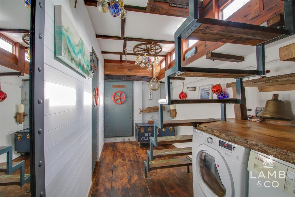 Utility room: