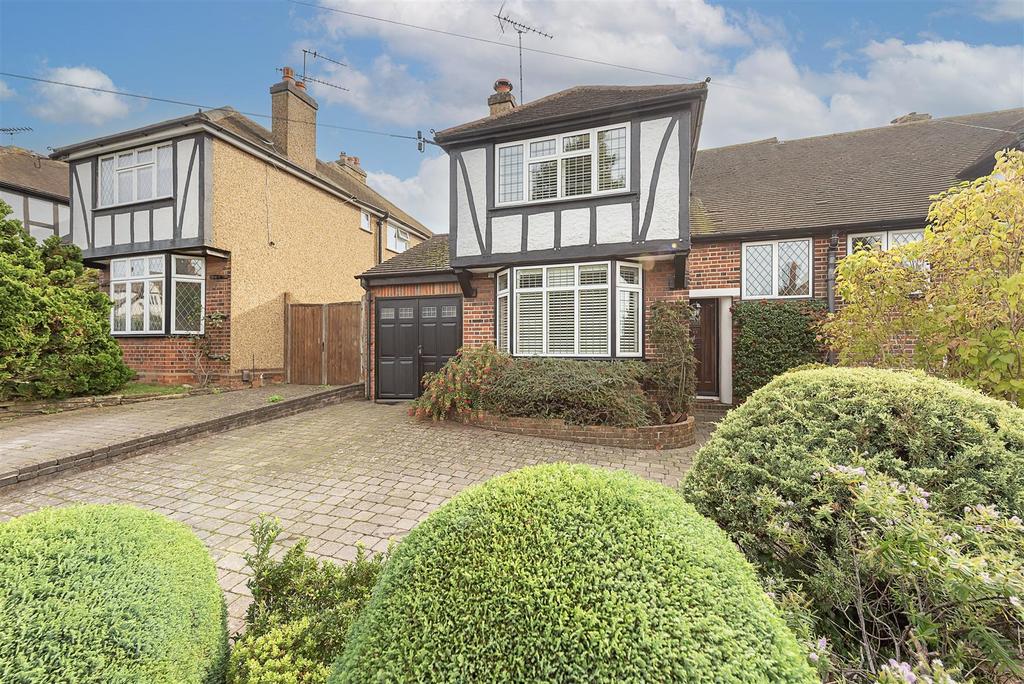 Piggottshill Lane, Harpenden 3 bed semidetached house for sale £975,000