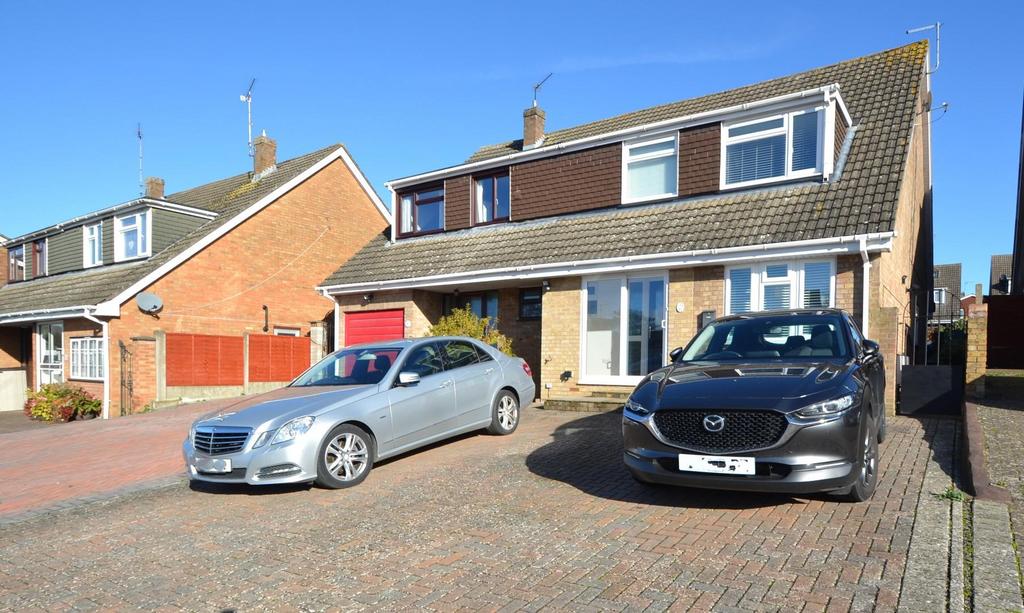 Fairfield, Buntingford 3 bed semidetached house for sale £525,000