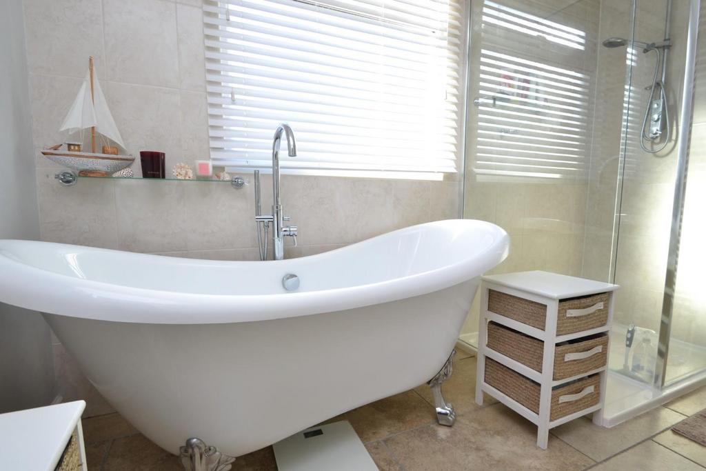 Bath a.JPG