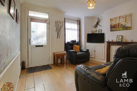 2 bedroom terraced house for sale, Cambridge Road, Clacton-On-Sea CO15