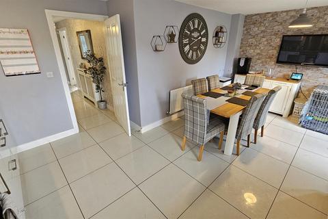 32 Anson Road, Newton, Nottingham, NG13 8ZJ