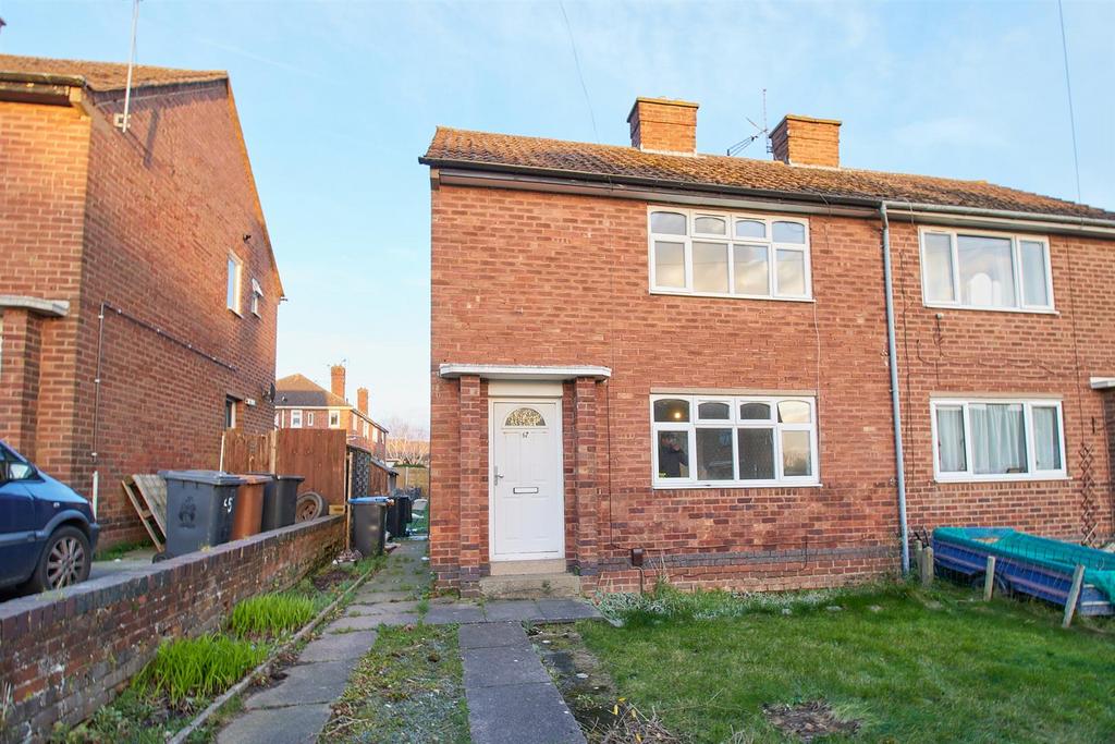 Avenue South, Earl Shilton, Leicestershire 2 bed semidetached house to